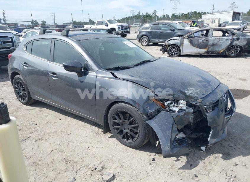 2015 Mazda Mazda3 I TOURING (VIN 3MZBM1L7XFM154410) main photo