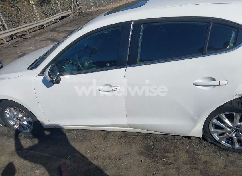 Photo 13 of 2015 Mazda Mazda3 I GRAND TOURING (VIN 3MZBM1M73FM181995)