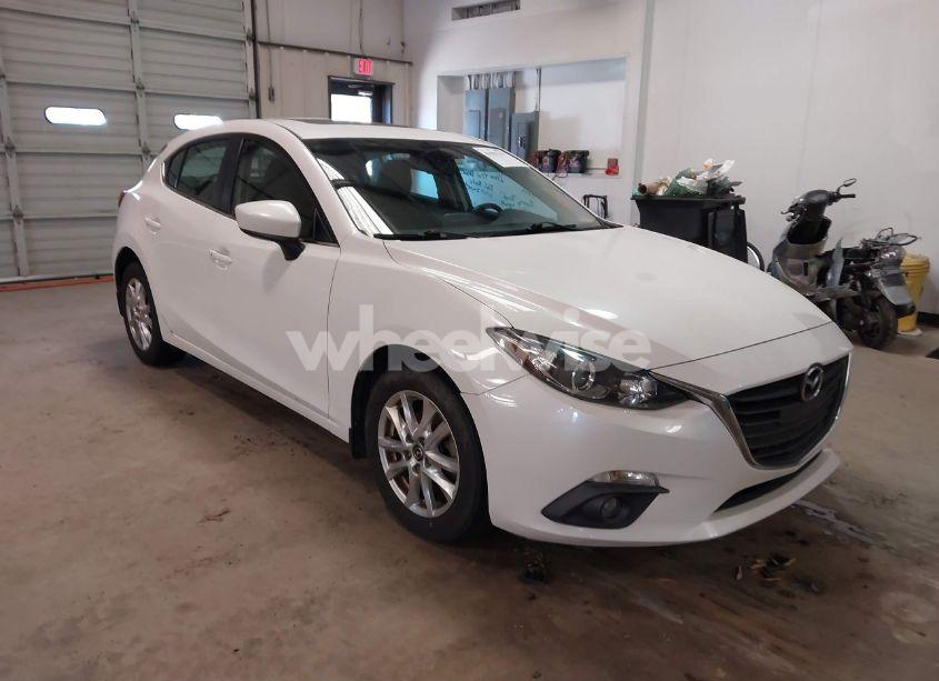 2016 Mazda Mazda3 I GRAND TOURING (VIN 3MZBM1N77GM240949) main photo