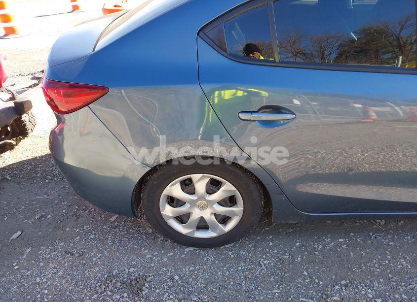 Photo 18 of 2016 Mazda Mazda3 I SPORT (VIN 3MZBM1T7XGM255982)