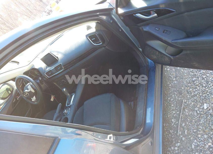 Photo 5 of 2016 Mazda Mazda3 I SPORT (VIN 3MZBM1T7XGM255982)