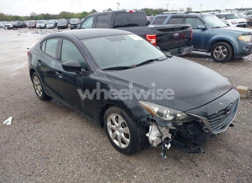 2015 Mazda Mazda3 I SPORT (VIN 3MZBM1U73FM214588) main photo