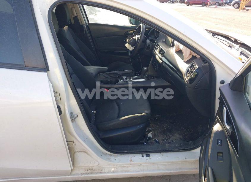 Photo 5 of 2015 Mazda Mazda3 I SPORT (VIN 3MZBM1U74FM210940)