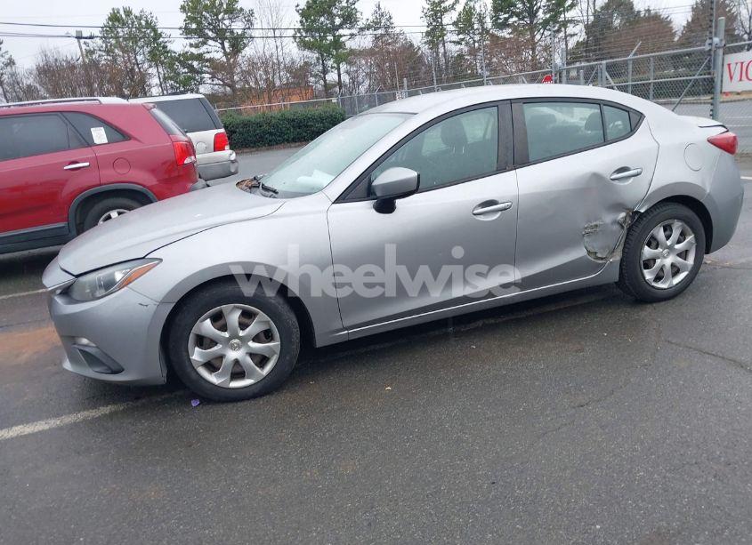 Photo 2 of 2015 Mazda Mazda3 I SPORT (VIN 3MZBM1U75FM207562)