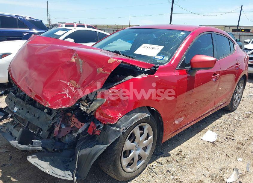 Photo 2 of 2014 Mazda Mazda3 I SPORT (VIN 3MZBM1U77EM100608)