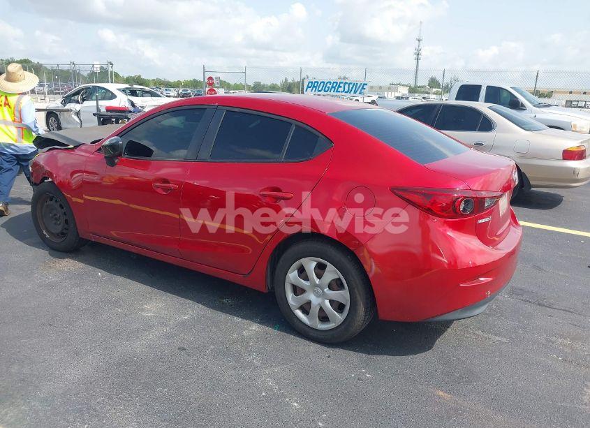 Photo 3 of 2015 Mazda Mazda3 I SPORT (VIN 3MZBM1U79FM169656)