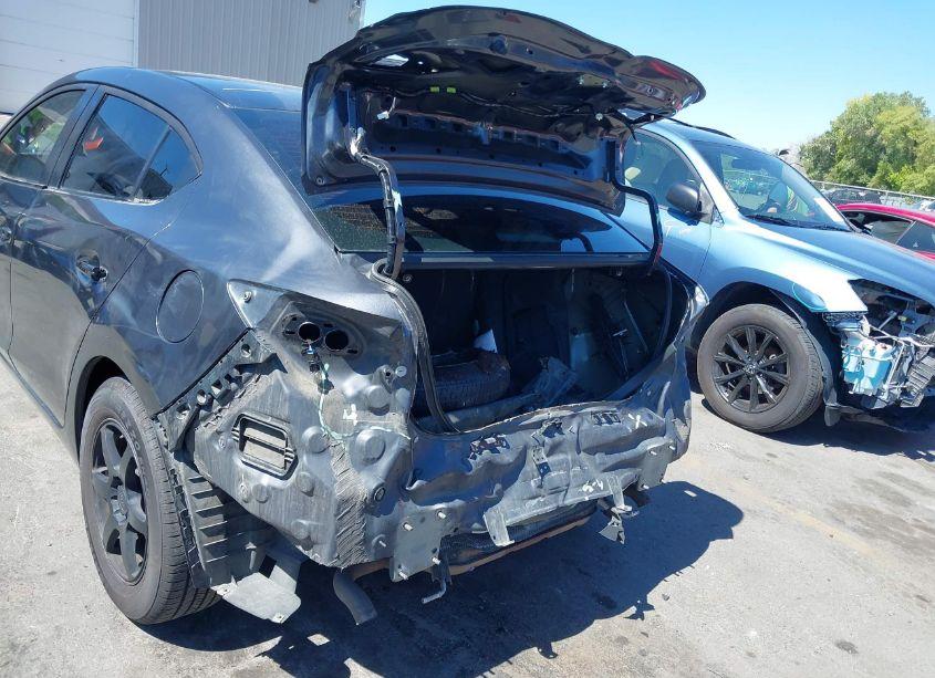 Photo 6 of 2015 Mazda Mazda3 I SPORT (VIN 3MZBM1U7XFM229010)