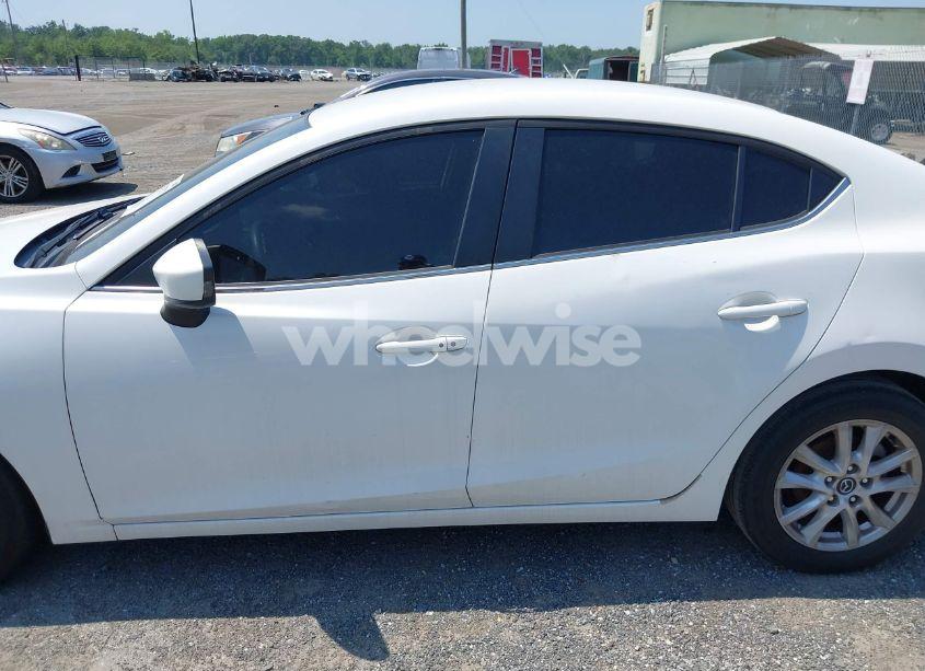 Photo 13 of 2015 Mazda Mazda3 I TOURING (VIN 3MZBM1V70FM193147)