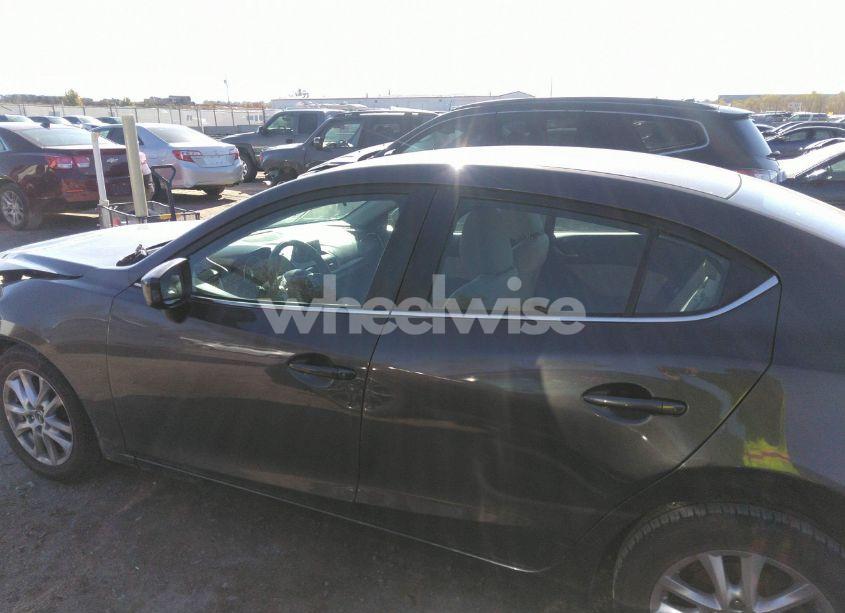 Photo 14 of 2014 Mazda Mazda3 I TOURING (VIN 3MZBM1V73EM103259)