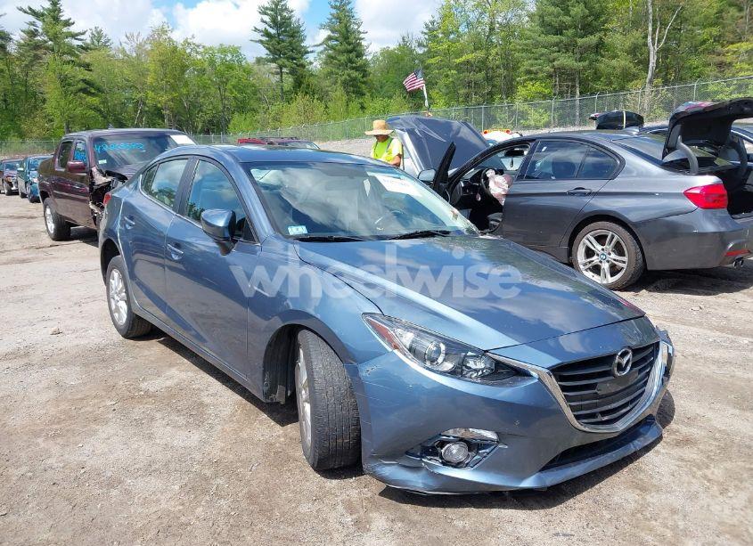 2015 Mazda Mazda3 I TOURING (VIN 3MZBM1V7XFM234786) main photo