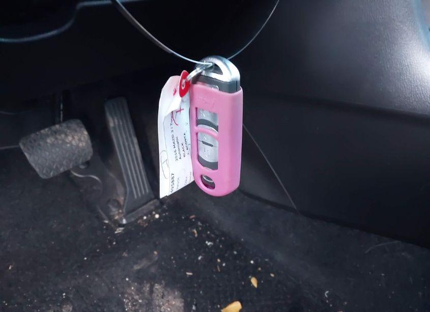 Photo 11 of 2016 Mazda Mazda3 I TOURING (VIN 3MZBM1W70GM252164)