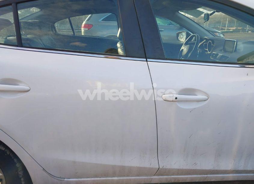 Photo 13 of 2014 Mazda Mazda3 I GRAND TOURING (VIN 3MZBM1W74EM106752)