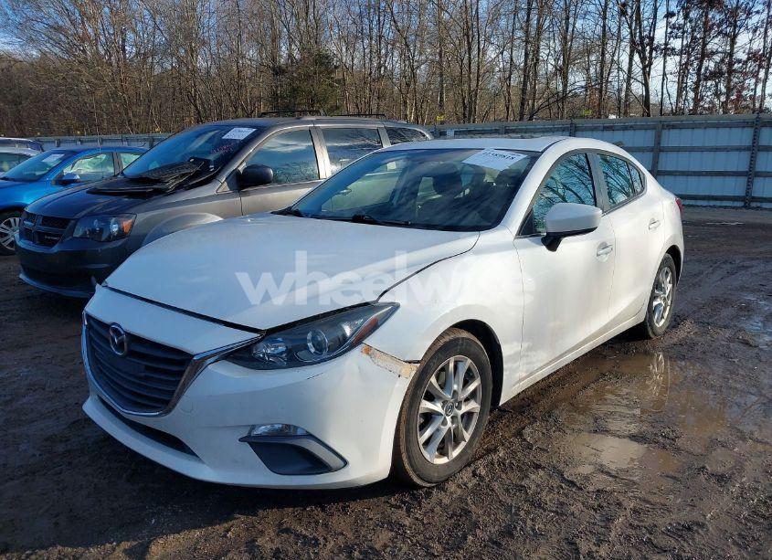 Photo 2 of 2014 Mazda Mazda3 I GRAND TOURING (VIN 3MZBM1W74EM106752)