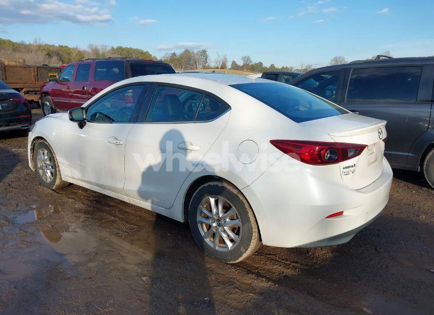 Photo 3 of 2014 Mazda Mazda3 I GRAND TOURING (VIN 3MZBM1W74EM106752)