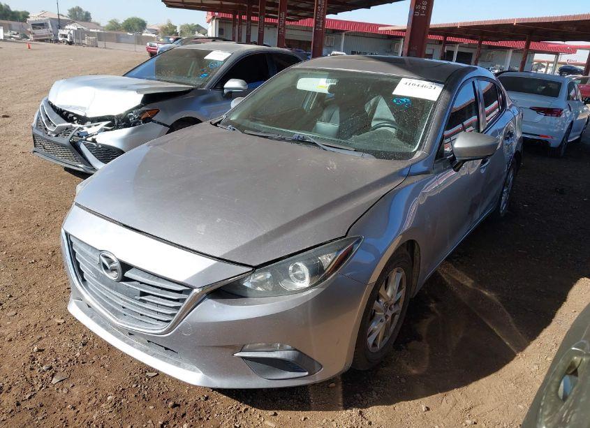 Photo 2 of 2014 Mazda Mazda3 I GRAND TOURING (VIN 3MZBM1W75EM119929)