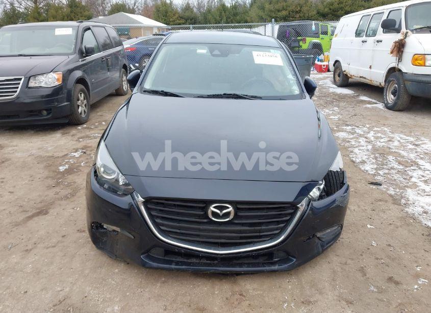 Photo 12 of 2018 Mazda Mazda3 SPORT (VIN 3MZBN1K73JM194075)