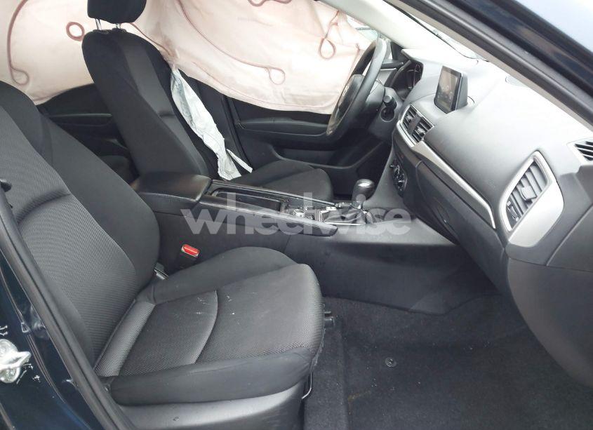 Photo 5 of 2018 Mazda Mazda3 SPORT (VIN 3MZBN1K73JM194075)