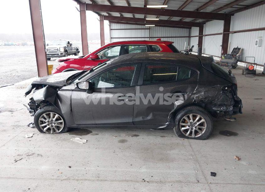 Photo 13 of 2017 Mazda Mazda3 SPORT (VIN 3MZBN1K77HM148372)