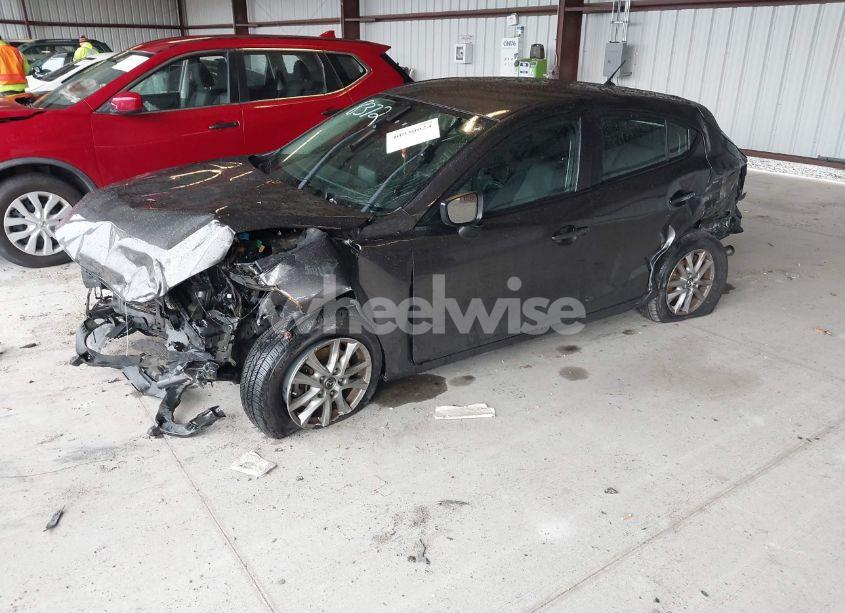 Photo 2 of 2017 Mazda Mazda3 SPORT (VIN 3MZBN1K77HM148372)