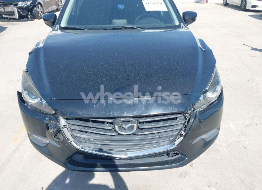 Photo 11 of 2018 Mazda Mazda3 SPORT (VIN 3MZBN1K7XJM187768)