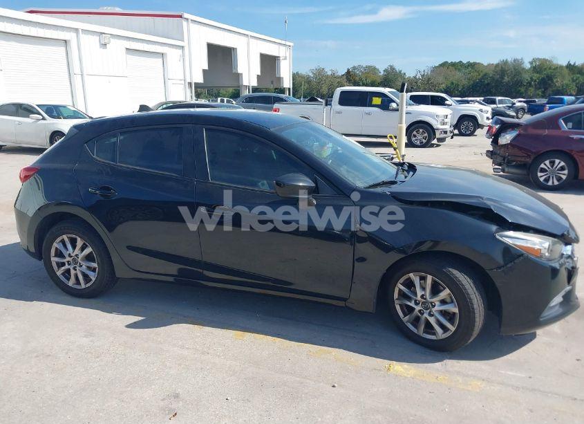 Photo 12 of 2018 Mazda Mazda3 SPORT (VIN 3MZBN1K7XJM187768)