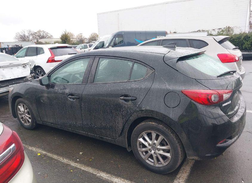 Photo 14 of 2018 Mazda Mazda3 SPORT (VIN 3MZBN1K7XJM217805)