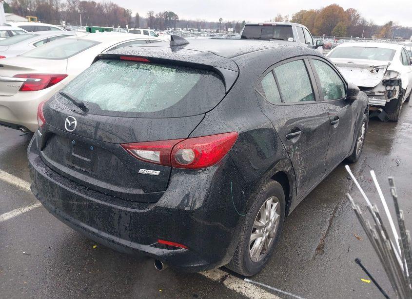 Photo 4 of 2018 Mazda Mazda3 SPORT (VIN 3MZBN1K7XJM217805)