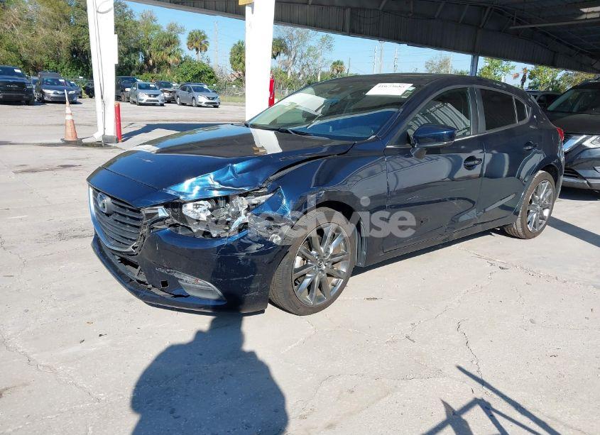 Photo 2 of 2018 Mazda Mazda3 TOURING (VIN 3MZBN1L30JM273120)