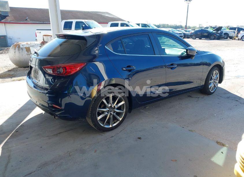 Photo 4 of 2018 Mazda Mazda3 TOURING (VIN 3MZBN1L30JM273120)