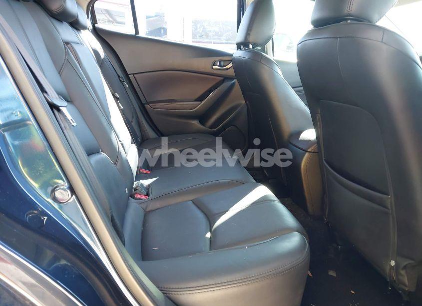 Photo 8 of 2018 Mazda Mazda3 TOURING (VIN 3MZBN1L30JM273120)