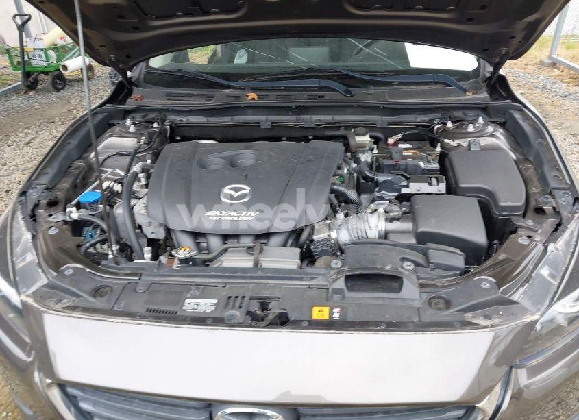 Photo 10 of 2018 Mazda Mazda3 TOURING (VIN 3MZBN1L31JM181613)