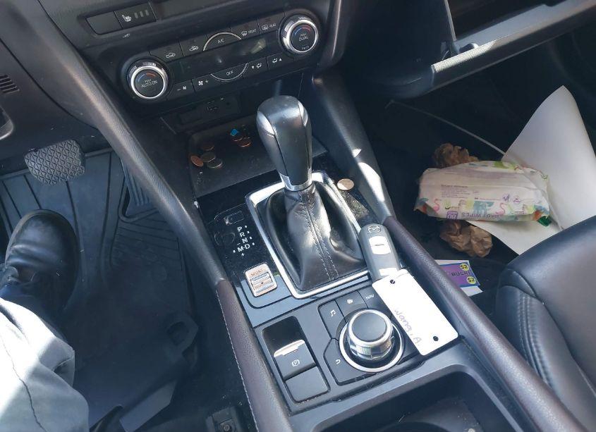 Photo 11 of 2018 Mazda Mazda3 TOURING (VIN 3MZBN1L32JM273992)