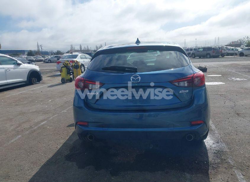 Photo 17 of 2018 Mazda Mazda3 TOURING (VIN 3MZBN1L32JM274060)