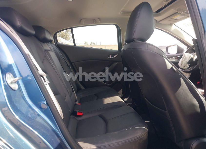 Photo 8 of 2018 Mazda Mazda3 TOURING (VIN 3MZBN1L32JM274060)