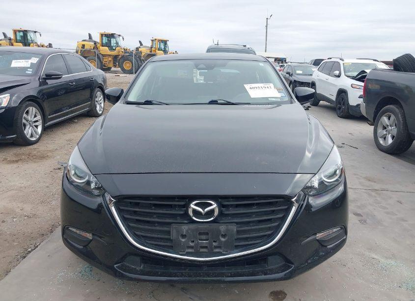 Photo 12 of 2018 Mazda Mazda3 TOURING (VIN 3MZBN1L33JM267702)