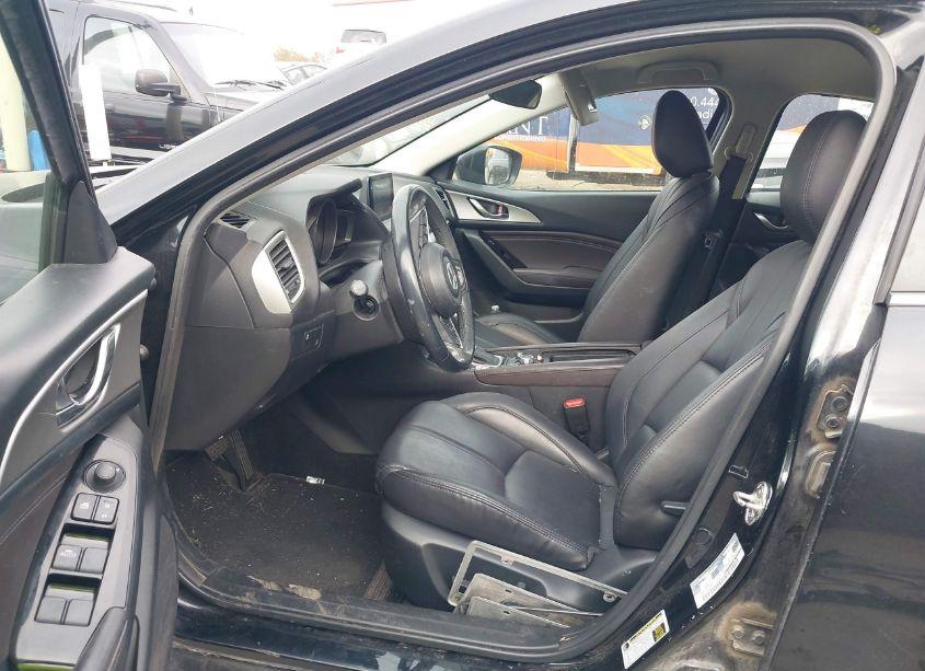 Photo 5 of 2018 Mazda Mazda3 TOURING (VIN 3MZBN1L33JM267702)