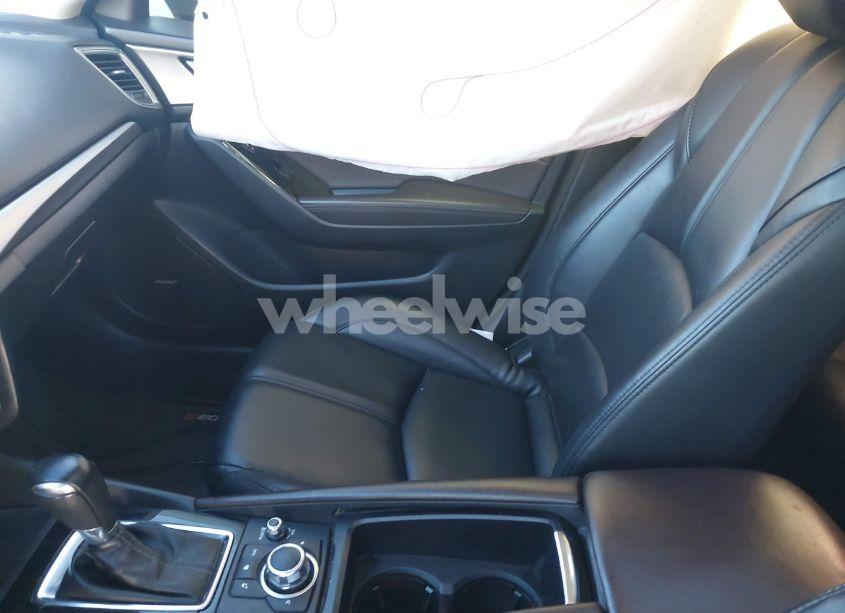 Photo 5 of 2018 Mazda Mazda3 TOURING (VIN 3MZBN1L34JM229217)