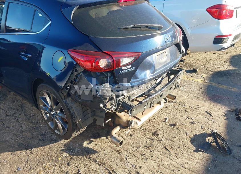 Photo 6 of 2018 Mazda Mazda3 TOURING (VIN 3MZBN1L34JM229217)