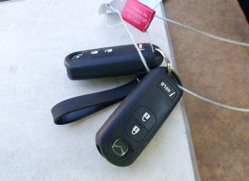 Photo 11 of 2018 Mazda Mazda3 TOURING (VIN 3MZBN1L38JM252127)