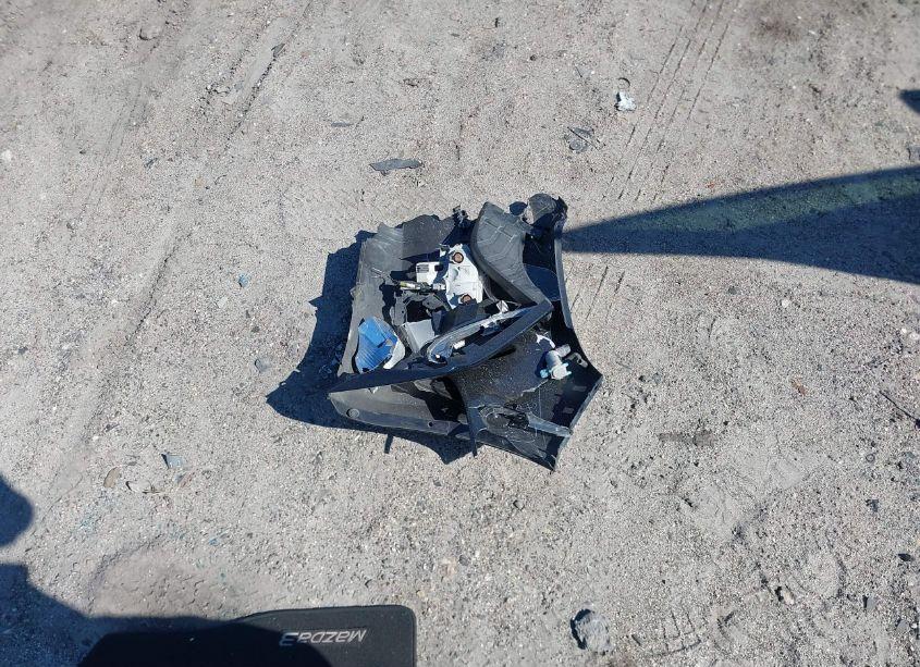 Photo 12 of 2018 Mazda Mazda3 TOURING (VIN 3MZBN1L38JM252127)