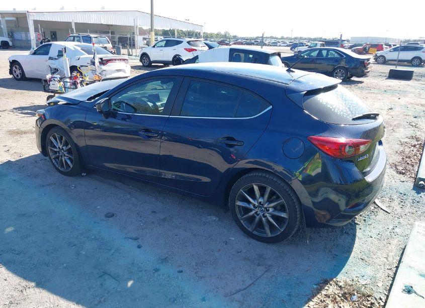 Photo 3 of 2018 Mazda Mazda3 TOURING (VIN 3MZBN1L38JM252127)