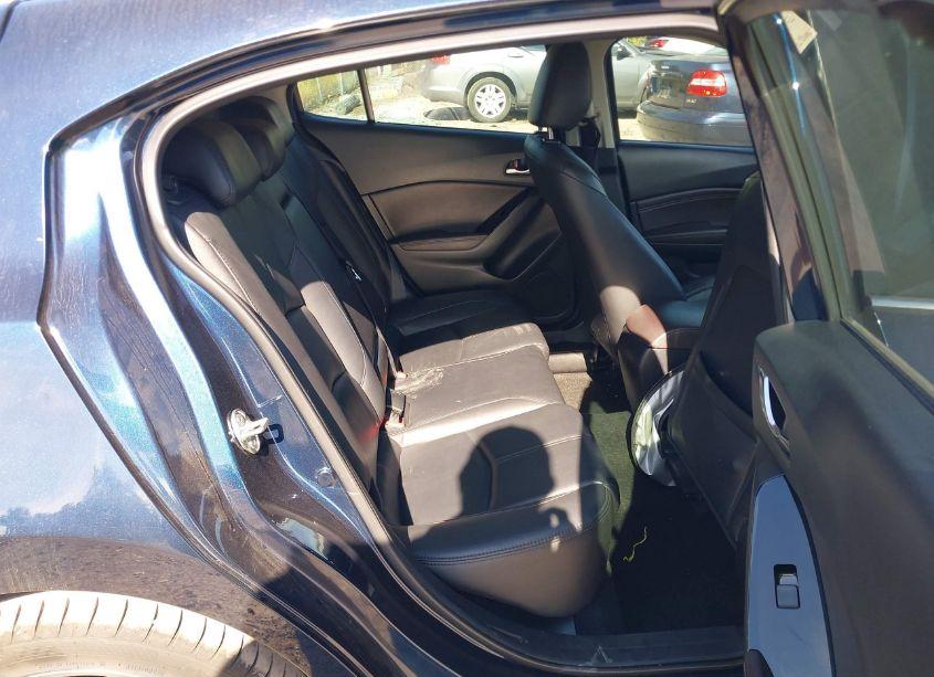 Photo 8 of 2018 Mazda Mazda3 TOURING (VIN 3MZBN1L38JM252127)