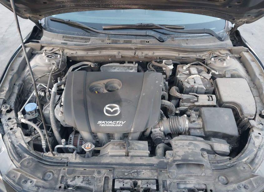 Photo 10 of 2018 Mazda Mazda3 TOURING (VIN 3MZBN1L39JM190995)