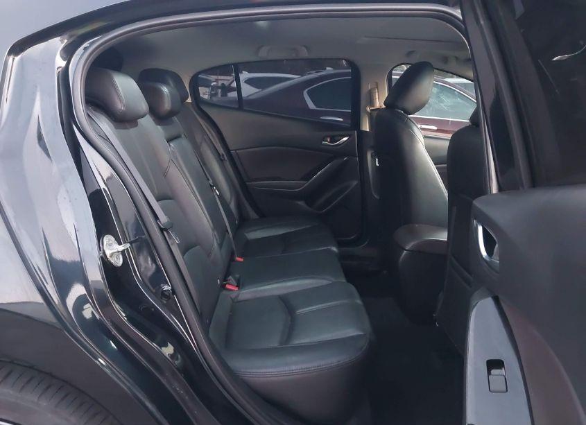 Photo 8 of 2018 Mazda Mazda3 TOURING (VIN 3MZBN1L39JM190995)