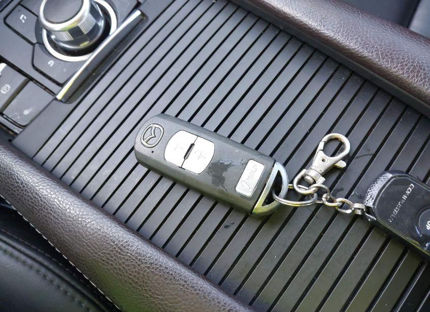 Photo 11 of 2018 Mazda Mazda3 TOURING (VIN 3MZBN1L3XJM261671)