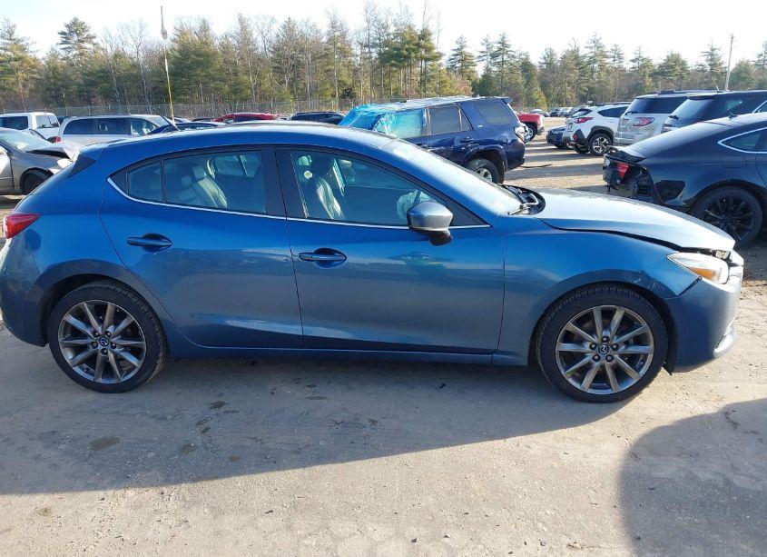 Photo 13 of 2018 Mazda Mazda3 TOURING (VIN 3MZBN1L3XJM261671)