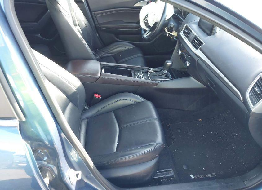 Photo 5 of 2018 Mazda Mazda3 TOURING (VIN 3MZBN1L3XJM261671)