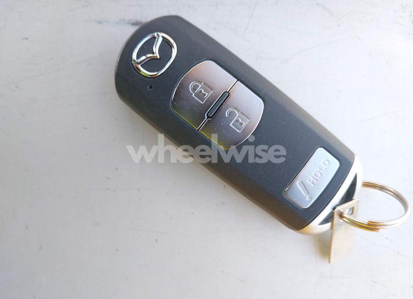 Photo 11 of 2017 Mazda Mazda3 TOURING (VIN 3MZBN1L71HM104155)