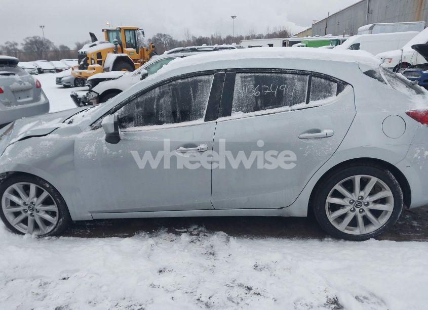 Photo 14 of 2017 Mazda Mazda3 TOURING (VIN 3MZBN1L71HM135213)