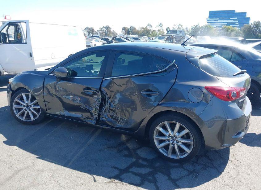 Photo 14 of 2017 Mazda Mazda3 TOURING (VIN 3MZBN1L72HM141313)